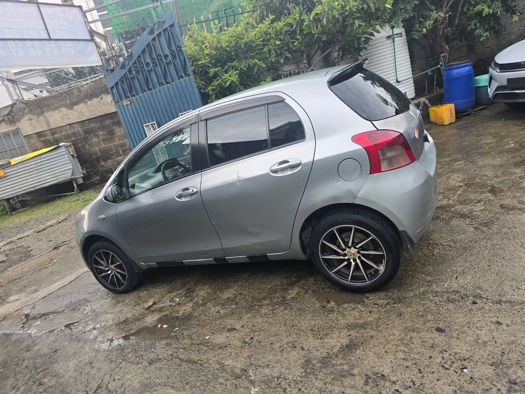 Toyota RAV4 Front View